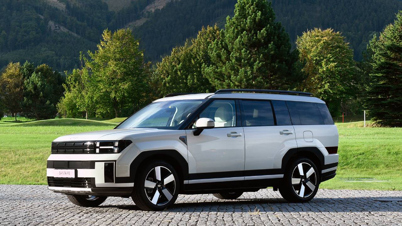 Hep daha fazlasını sunan Hyundai Yeni Santa Fe gün sayıyor
