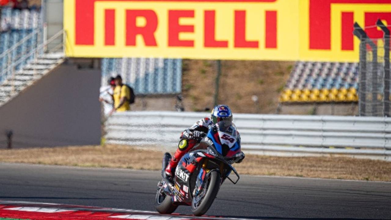 Toprak Razgatlıoğlu yeni Pirelli arka lastikle rekora imza attı