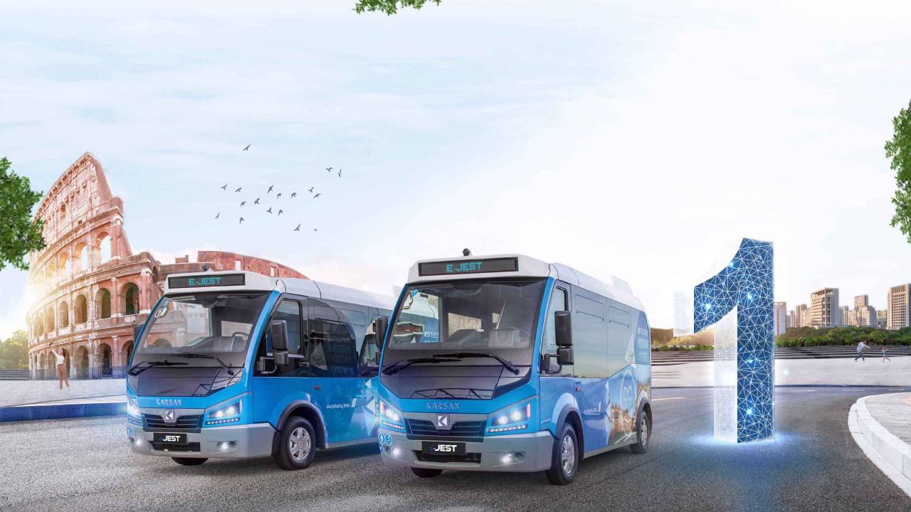 Karsan e-JEST’ler Santa Maria’nın da ilk elektrikli minibüsü oldu