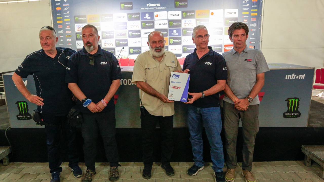 Türkiye Motosiklet Federasyonu Spor Turizmi Onur Ödülü aldı