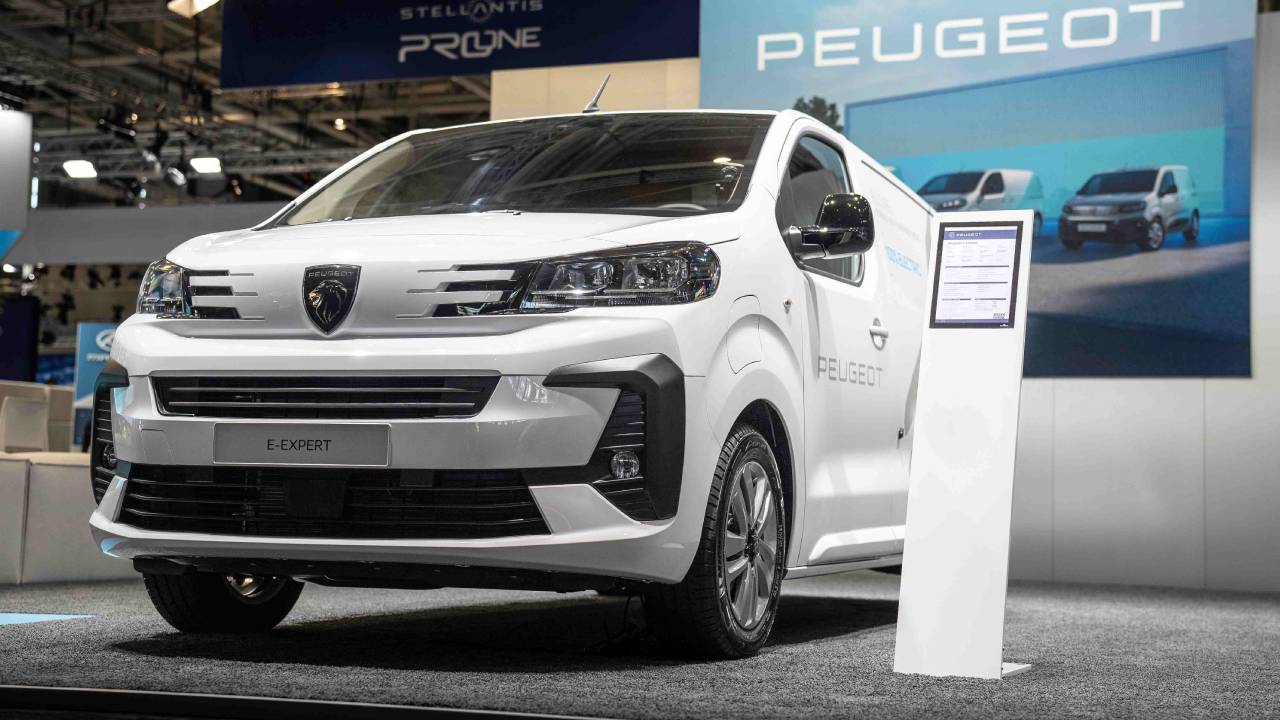 Peugeot yenilikçi teknolojilerini IAA Transportation 2024’te tanıttı