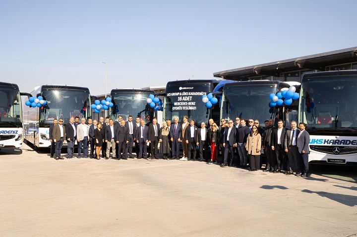 Mercedes-Benz Türk’ten LKS Group’a 16 Adet Mercedes-Benz Tourismo ve 1 Adet Travego Otobüs Teslimatı