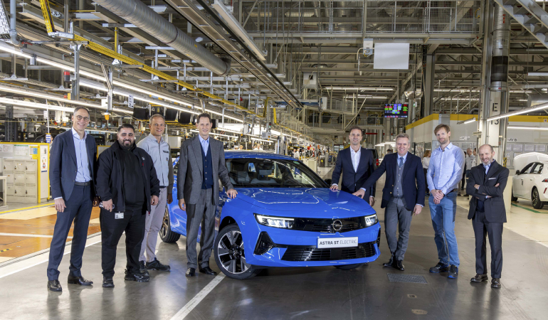 Stellantis, Opel ve Almanya’ya Olan Taahhütlerini Yineledi