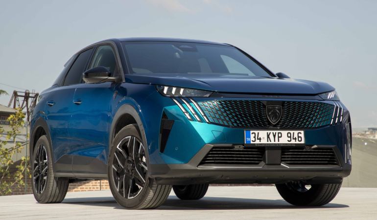 Yeni Peugeot 3008, 6 Ayda 100 Bin Adedin Üzerinde Sipariş Aldı