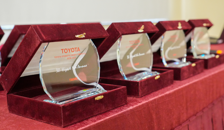 Toyota Otomotiv Sanayi Türkiye’den, 446 çalışanına ‘Hizmet Yılı Ödülü’