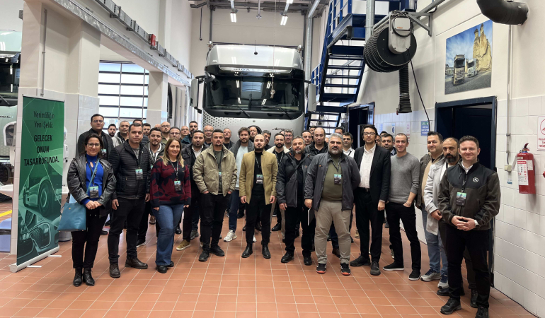 Mercedes-Benz Türk Bayileri, Yeni Actros L’nin Özelliklerini Eğitimlerle Daha Yakından Tanıyor
