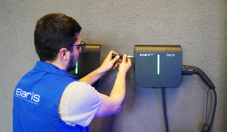 Yönetmelik değişti, elektrikli araç şarj ünitesi kurulumu kolaylaştı