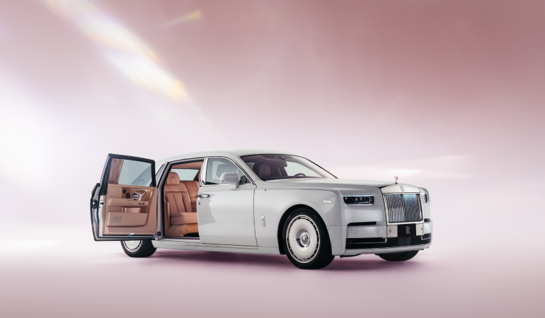 Anın Güzelliği: Rolls-Royce Phantom “Cherry Blossom”