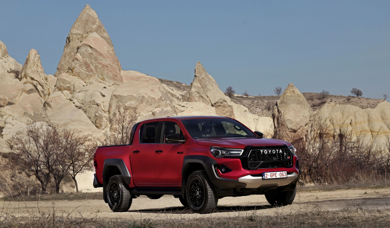 Toyota Hilux’ın En Sportif ve En Güçlü Versiyonu GR SPORT Türkiye’de