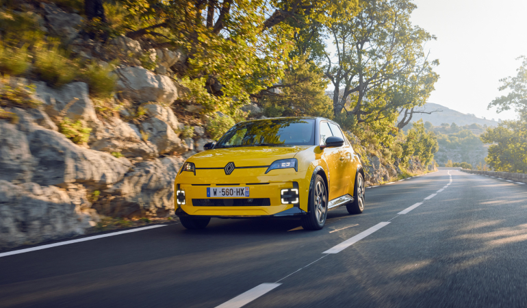 Renault R5 Continental EcoContact 6 Q İle Yollarda