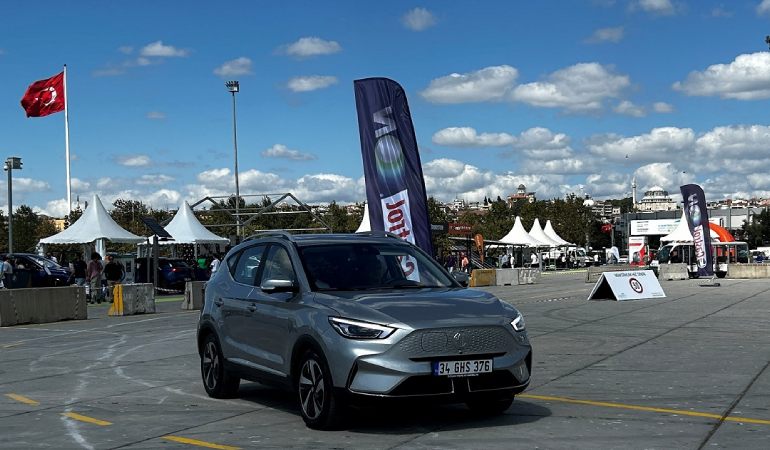 Teknolojiye Işık Tutan 6. Elektrikli ve Hibrit Araçlar Sürüş Haftası Başlıyor!