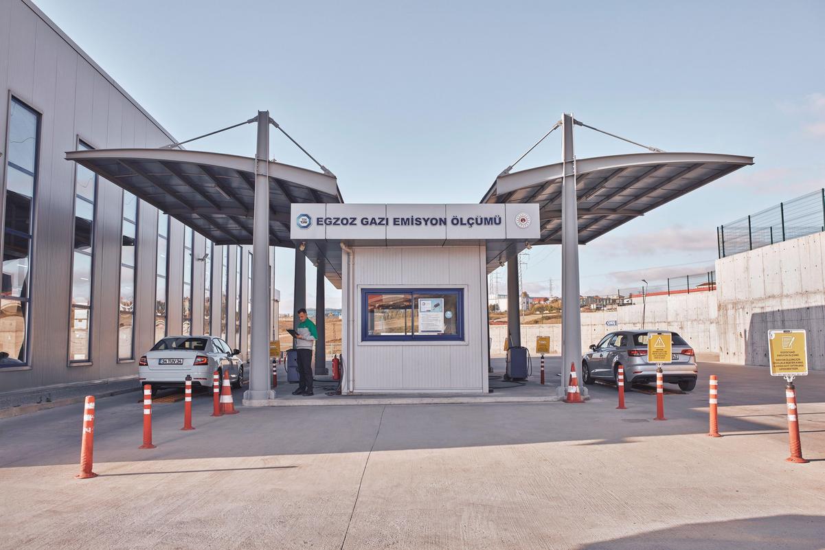 Egzoz Gazı Emisyonunda Yeni Ceza: Sürücülere 17.957 TL Şoku Geliyor