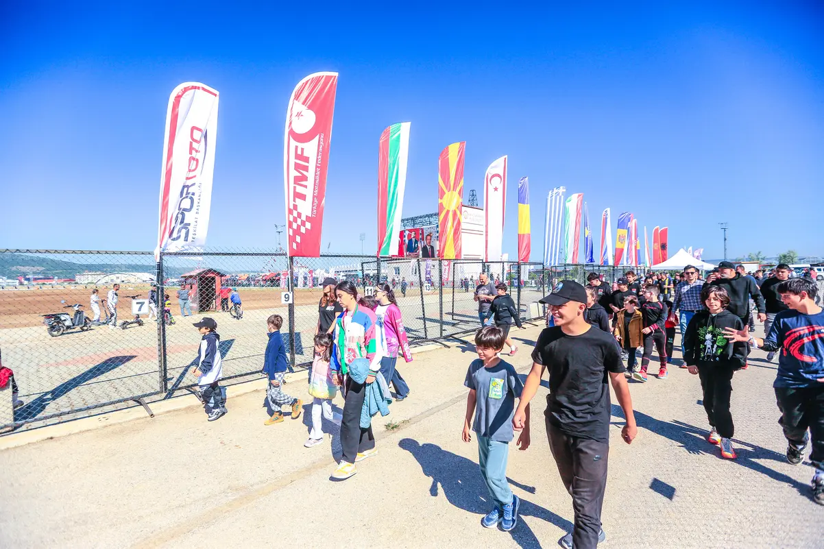 150 Sporcu Afyon’da Yarışıyor: Heyecan Doruğunda