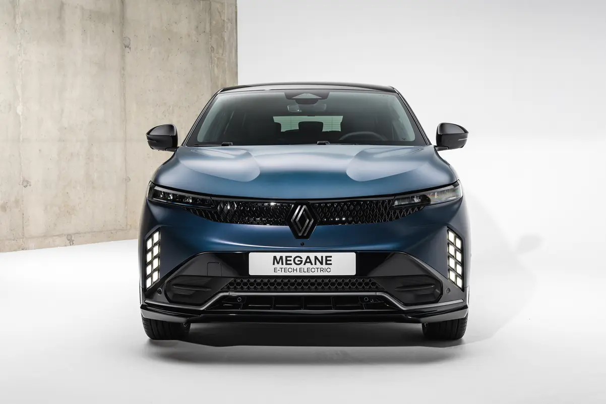 Yeni Renault Megane E-Tech elektrikli ne kadar menzile sahip?