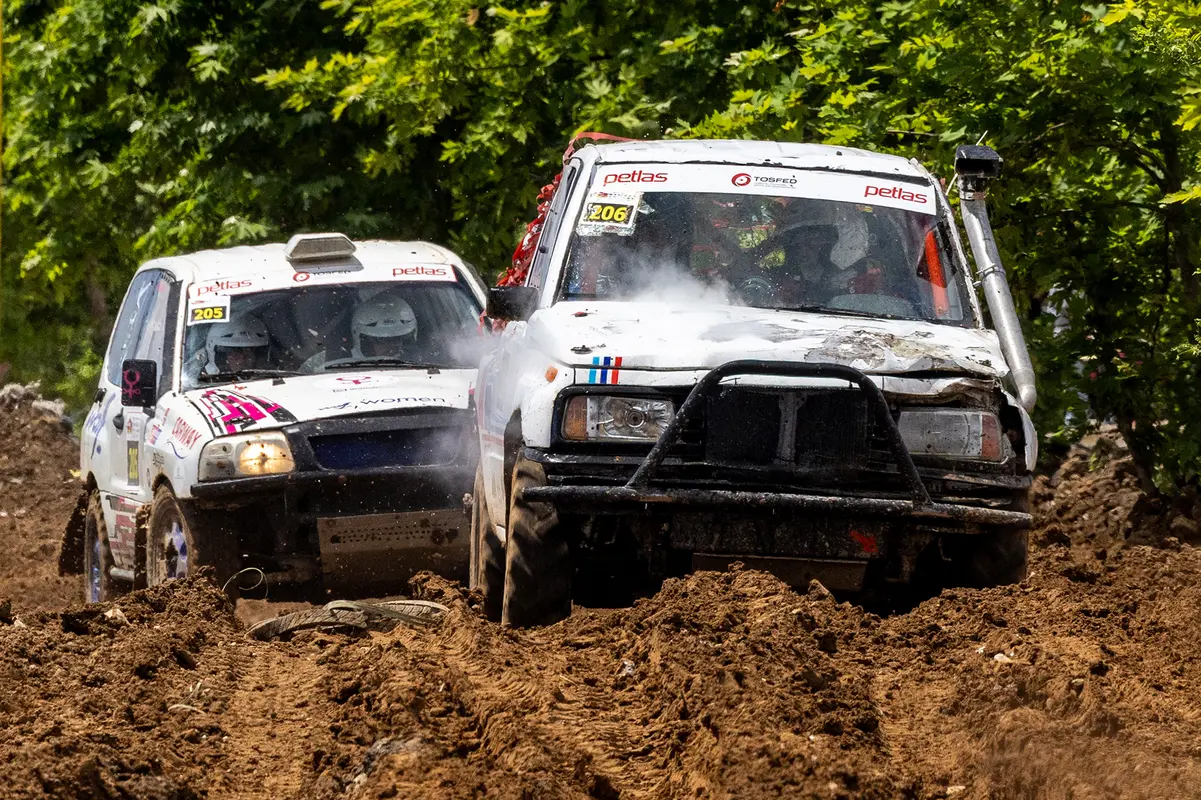 Kaynaşlı’da Offroad Pistinde Yeni Şampiyonlar Doğdu