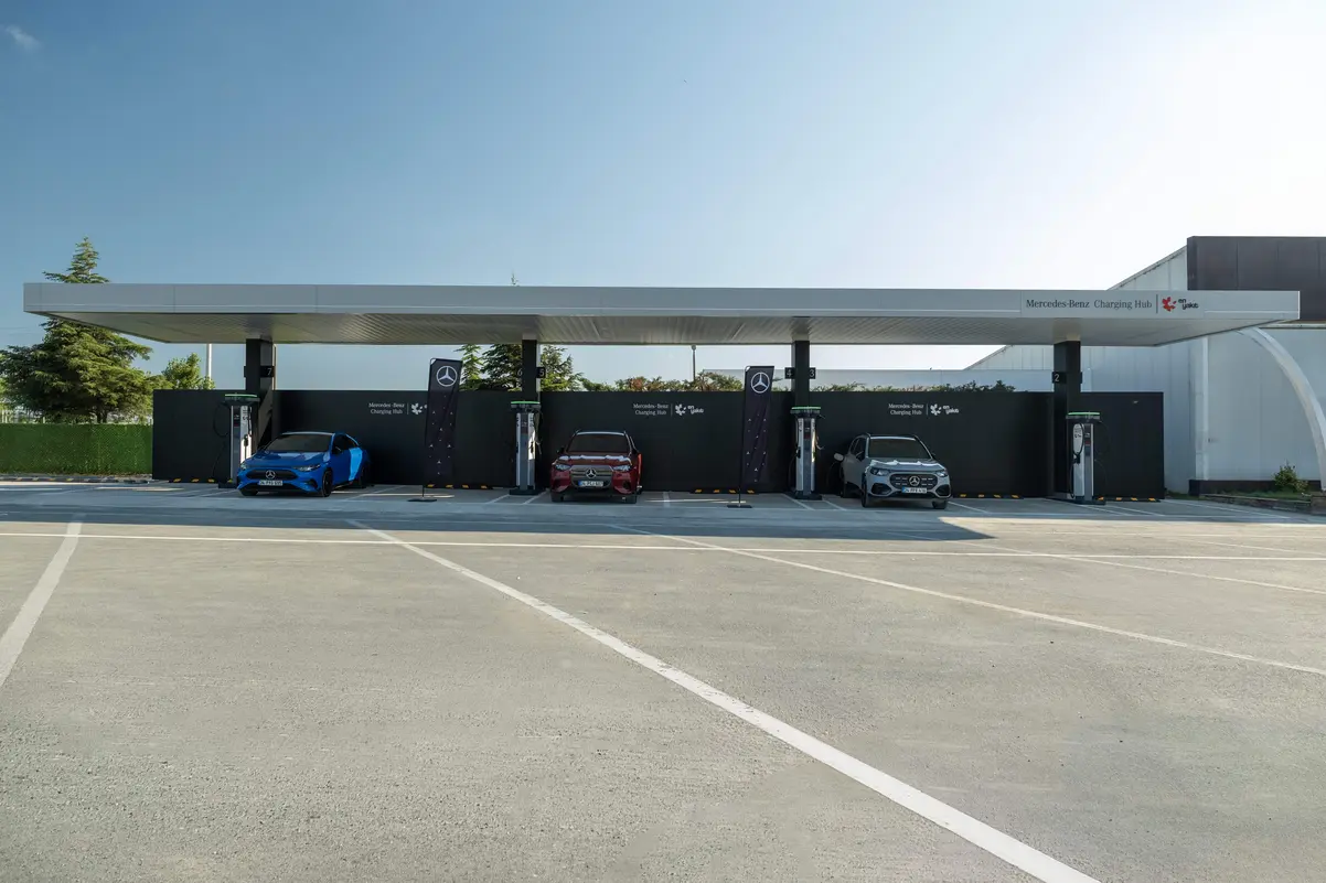 Mercedes-Benz ve En Yakıt şarjda yeni standart