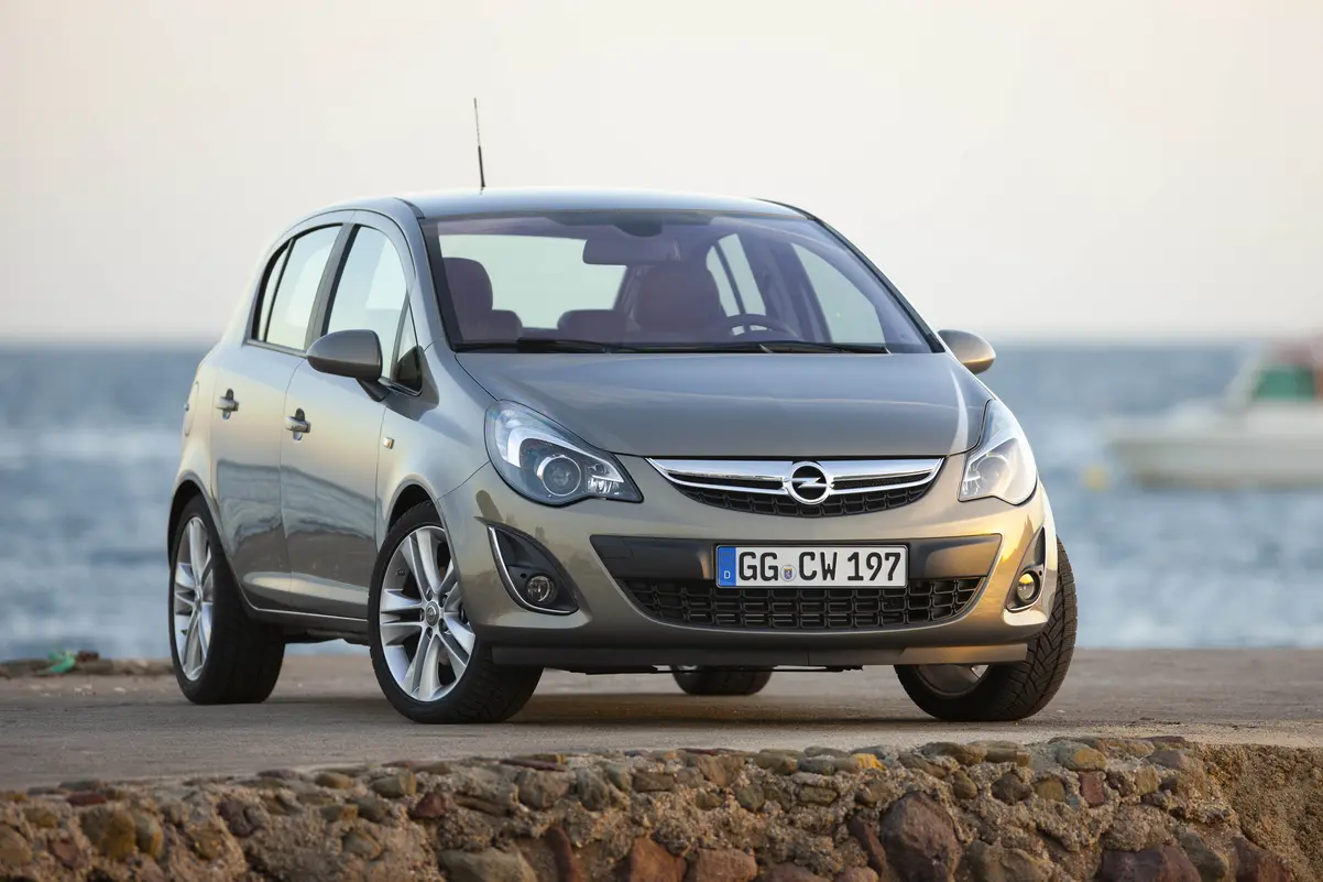Elektrikli Corsa GSE performansta çıtayı yükseltiyor