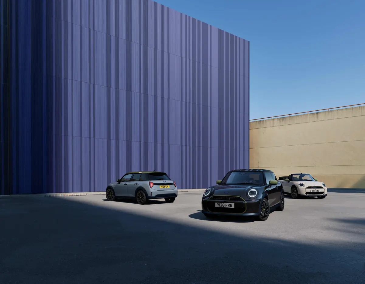 MINI Cooper Paul Smith Edition, ikonik tasarım ve güçlü sürüşü bir arada sunuyor