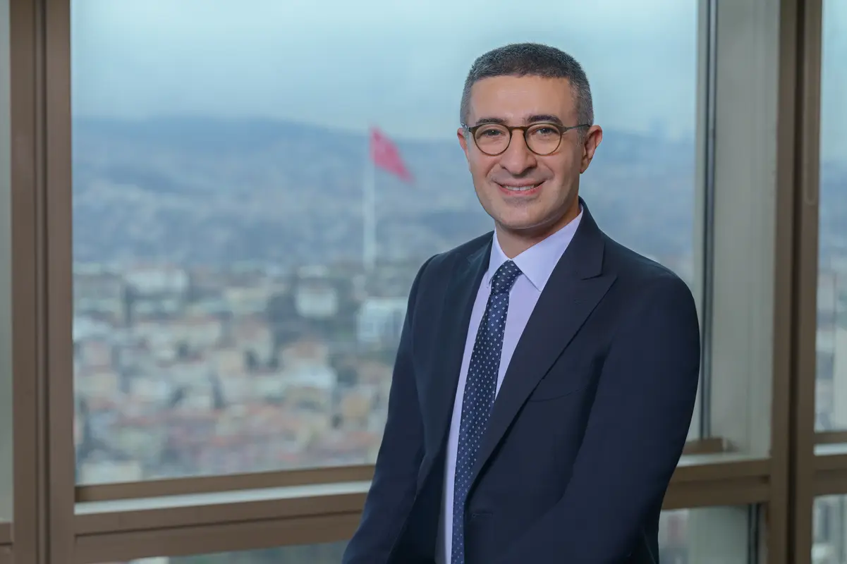 Garanti BBVA Kirala’da akıllı telefon dönemi başladı